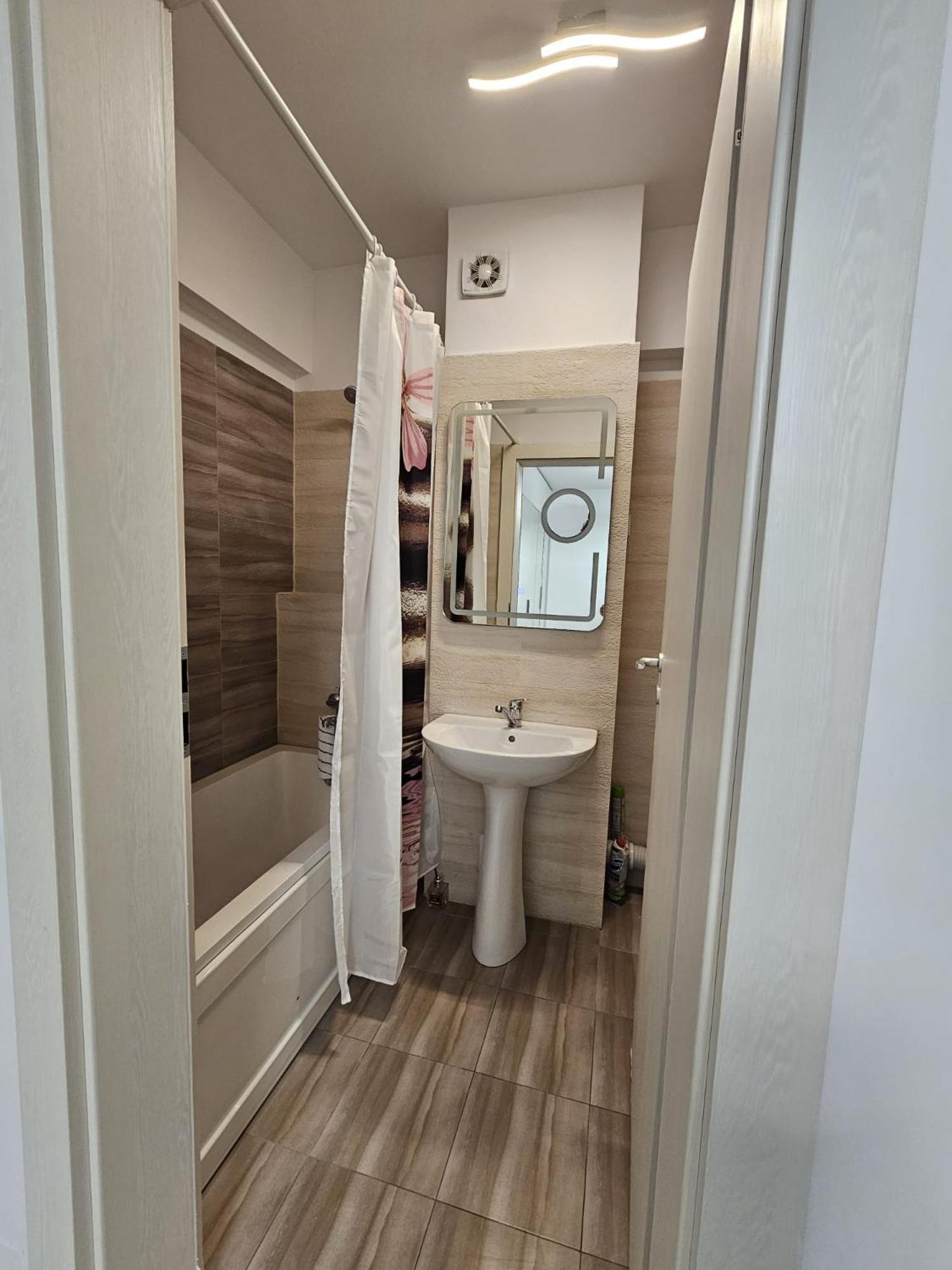 Apartament Studio Titan Park Bucureşti